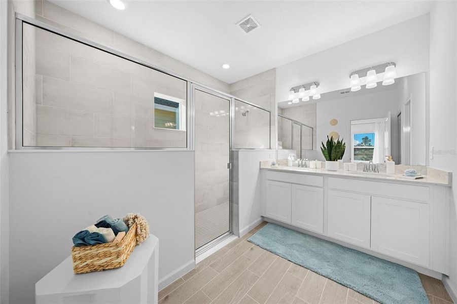 Furnished interior view inside a new home in Pioneer Ranch: Pioneer Ranch 50's, Ocala (Image 19).