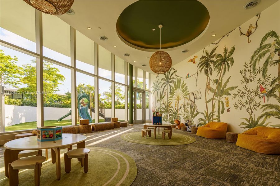 Community amenities in , Miami (Image 39).