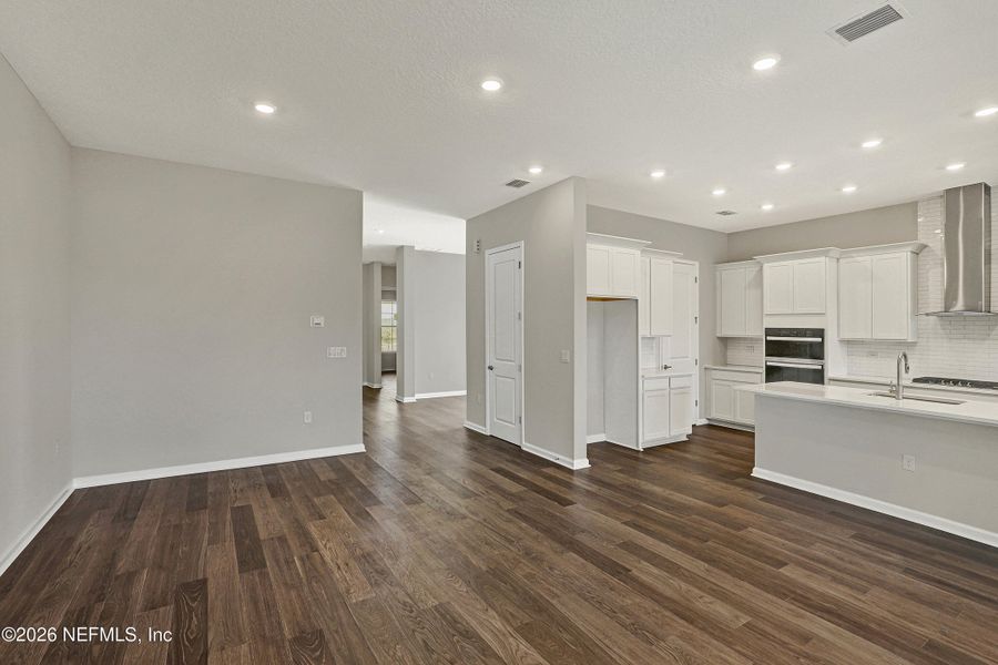 Spacious, unfurnished interior of a new home in , Palm Coast (Image 24).