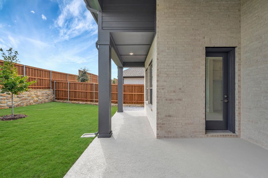 Exterior details and patio area of a home in Walsh Classic, Fort Worth (Image 3). Exterior details and patio area of a home in Walsh Classic, Fort Worth (Image 3).