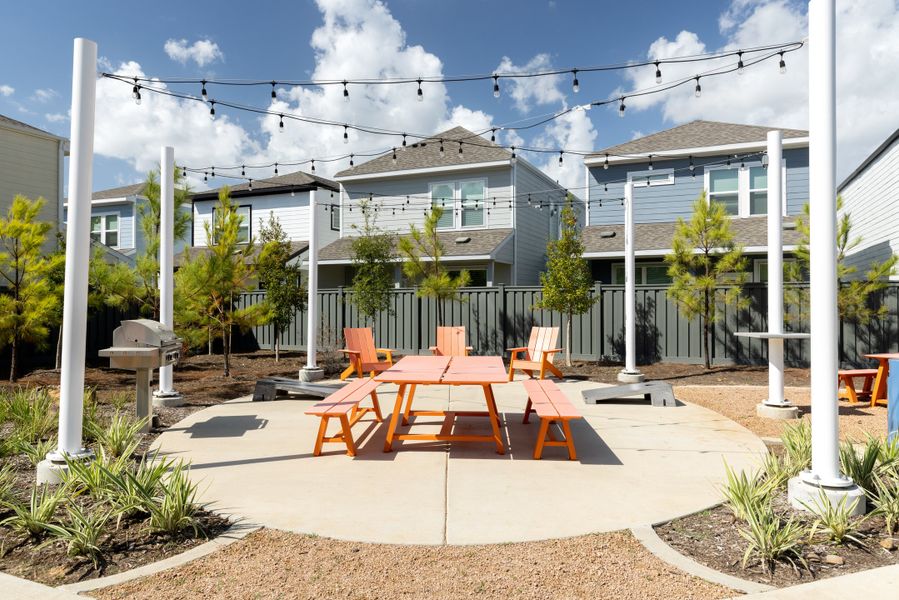 Community amenities in Kemah Crossing - Luxe Series, Kemah (Image 13).