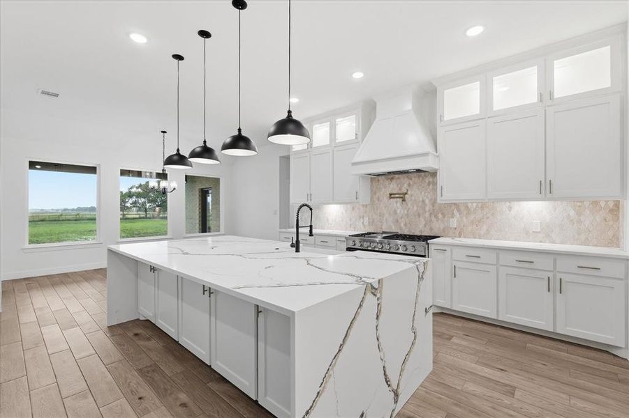Furnished interior view inside a new home in , Sanger (Image 6).