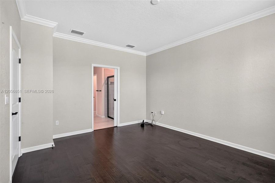 Spacious, unfurnished interior of a new home in , Port St. Lucie (Image 23).