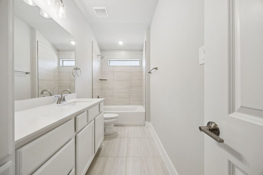 Furnished interior view inside a new home in Painted Tree Lakeside, McKinney (Image 15).