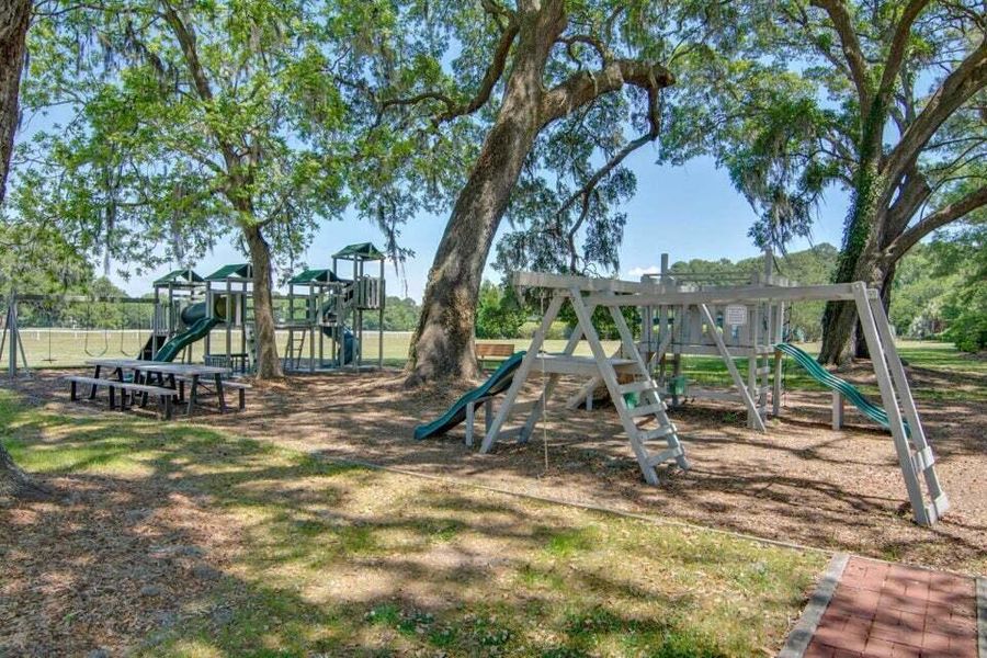 Community amenities in , Hollywood (Image 30).