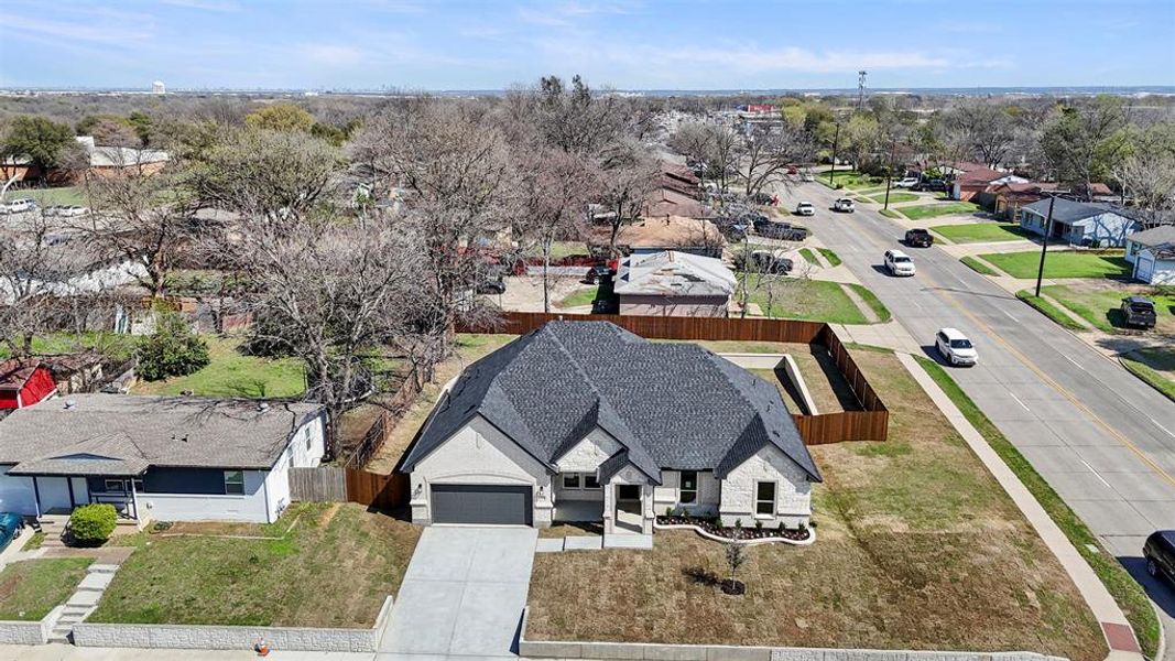 Front exterior of a new home in , Arlington, TX, highlighting curb appeal (Image 29). Front exterior of a new home in , Arlington, TX, highlighting curb appeal (Image 29).