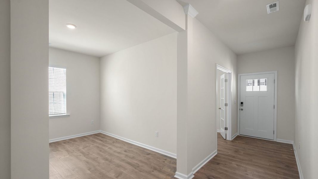 Spacious, unfurnished interior of a new home in Bryson Park, Lexington (Image 10).