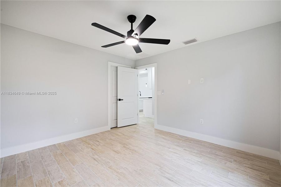 Spacious, unfurnished interior of a new home in , Lehigh Acres (Image 40).