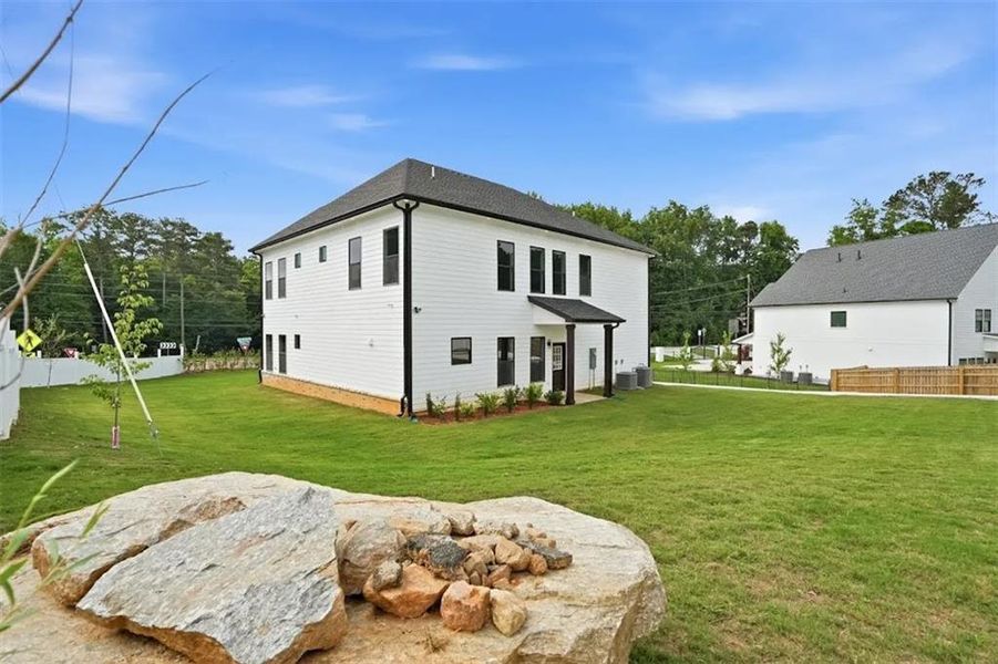 Exterior details and patio area of a home in , Grayson (Image 3).