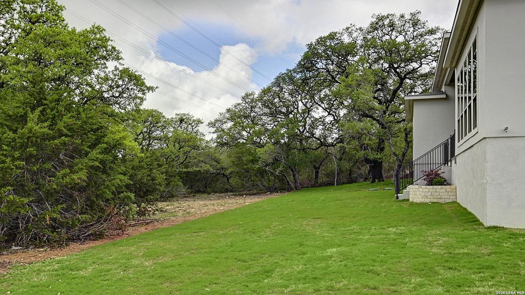 Exterior details and patio area of a home in George's Ranch, Boerne (Image 4).