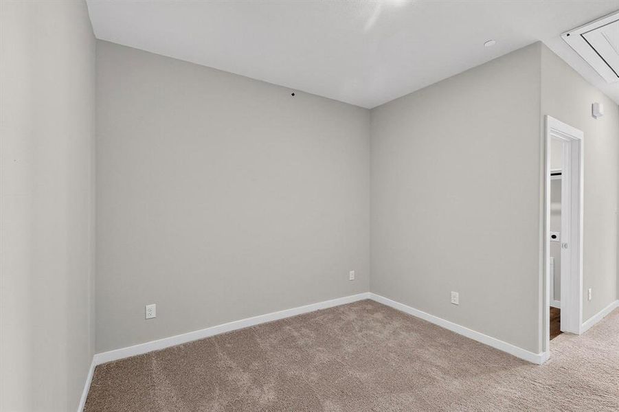 Spacious, unfurnished interior of a new home in Solterra Texas, Mesquite (Image 23).