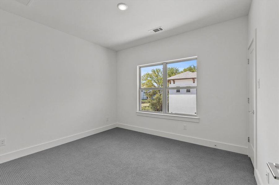 Spacious, unfurnished interior of a new home in , Lake Dallas (Image 20). Spacious, unfurnished interior of a new home in , Lake Dallas (Image 20).