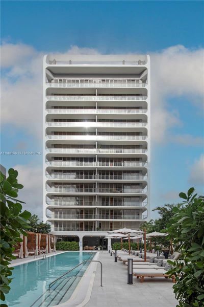 Condo located in Miami, FL showcasing its design and architecture (Image 22). Condo located in Miami, FL showcasing its design and architecture (Image 22).