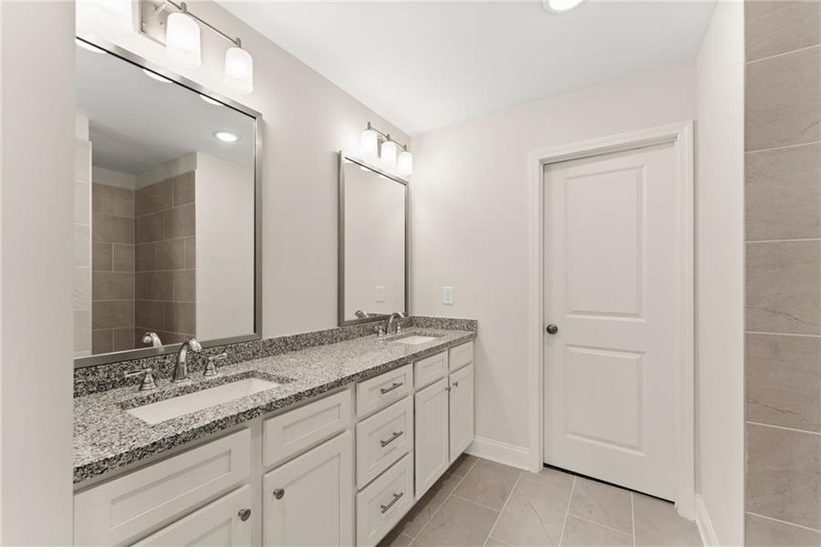 Furnished interior view inside a new home in , Dawsonville (Image 8).