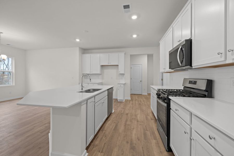 2,932sf New Home in York, SC.  - Slide 14