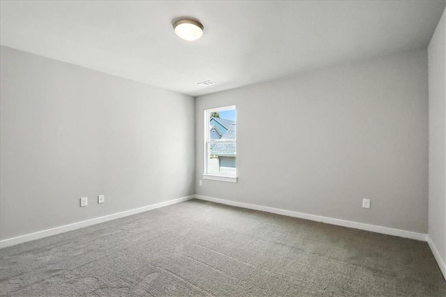 Spacious, unfurnished interior of a new home in , Jefferson (Image 30).