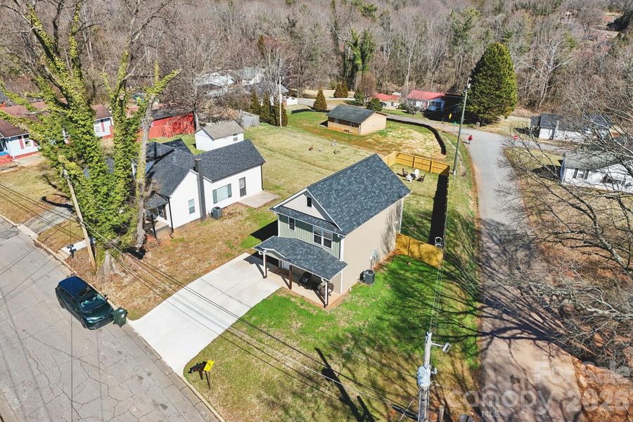 Image 18 of a home in .