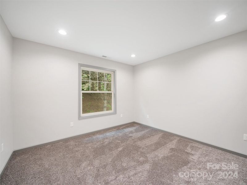 Guest Bedroom #4 Guest Bedroom #4