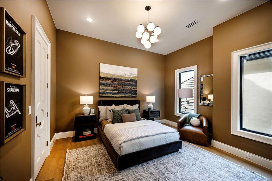 Furnished interior view inside a new home in , Southlake (Image 17).