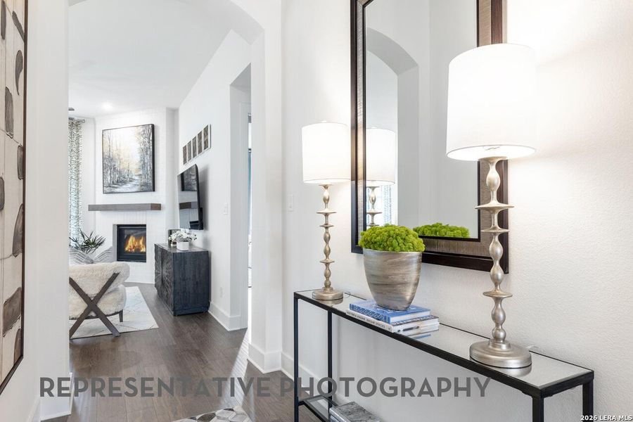 Furnished interior view inside a new home in La Cima, San Marcos (Image 22).