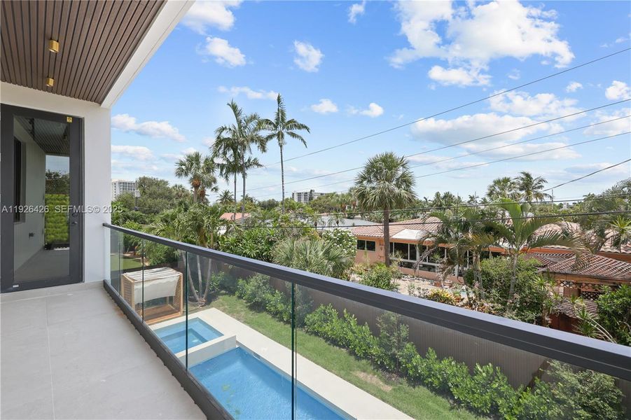 Exterior details and patio area of a home in , Fort Lauderdale (Image 26).