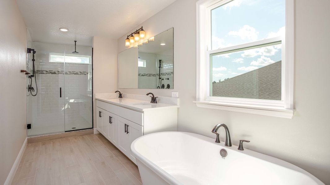 Representative furnished interior of a home built from the Verona by Maronda Homes in Coastal Communities, Edgewater (Image 11).