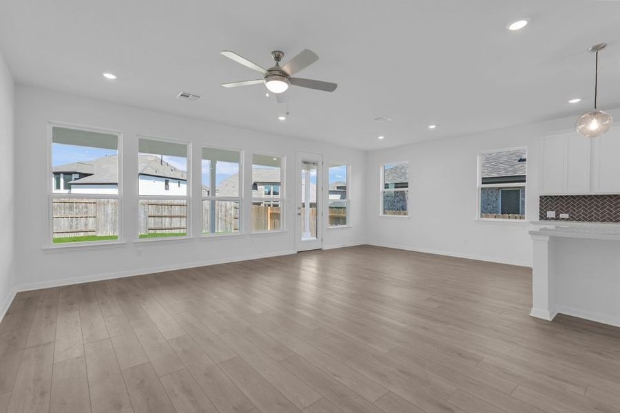 Spacious, unfurnished interior of a new home in Nolina 50s, Georgetown (Image 22).