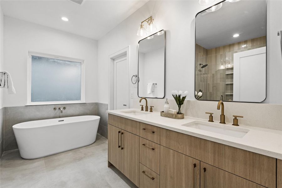 Furnished interior view inside a new home in , Houston (Image 15).