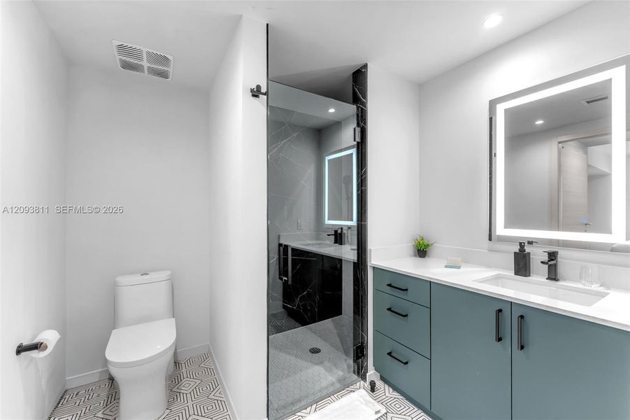 Furnished interior view inside a new home in , Coral Gables (Image 30).