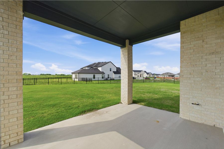 Exterior details and patio area of a home in Heath Golf & Yacht Club, Heath (Image 28). Exterior details and patio area of a home in Heath Golf & Yacht Club, Heath (Image 28).