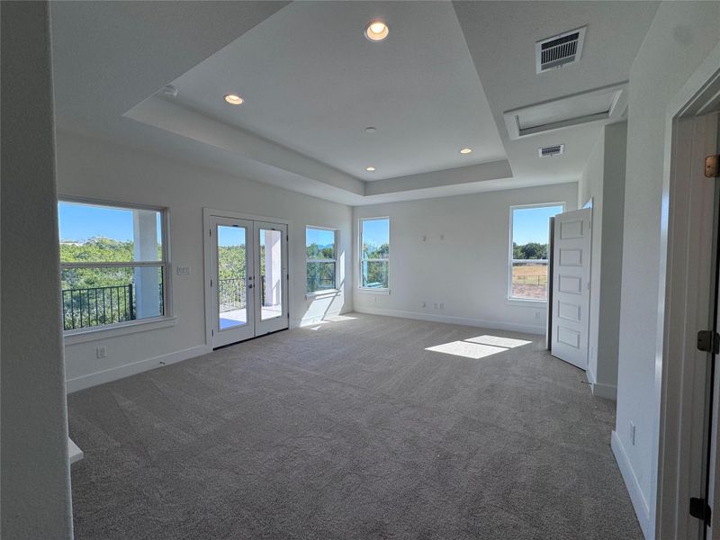 Spacious, unfurnished interior of a new home in ClearWater Ranch, Liberty Hill (Image 31).