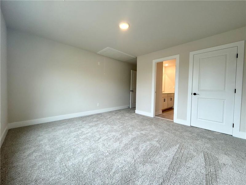 Spacious, unfurnished interior of a new home in , Hoschton (Image 38).
