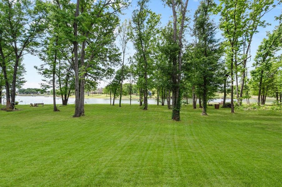 Natural landscape and outdoor views near in Corsicana (Image 32). Natural landscape and outdoor views near in Corsicana (Image 32).