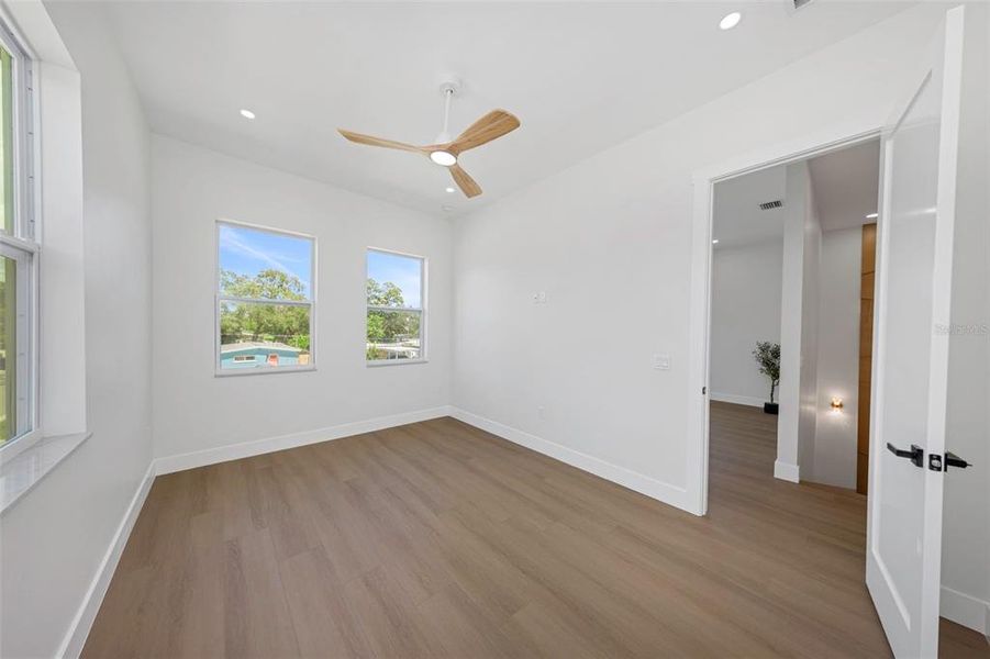 Spacious, unfurnished interior of a new home in , St. Petersburg (Image 63). Spacious, unfurnished interior of a new home in , St. Petersburg (Image 63).
