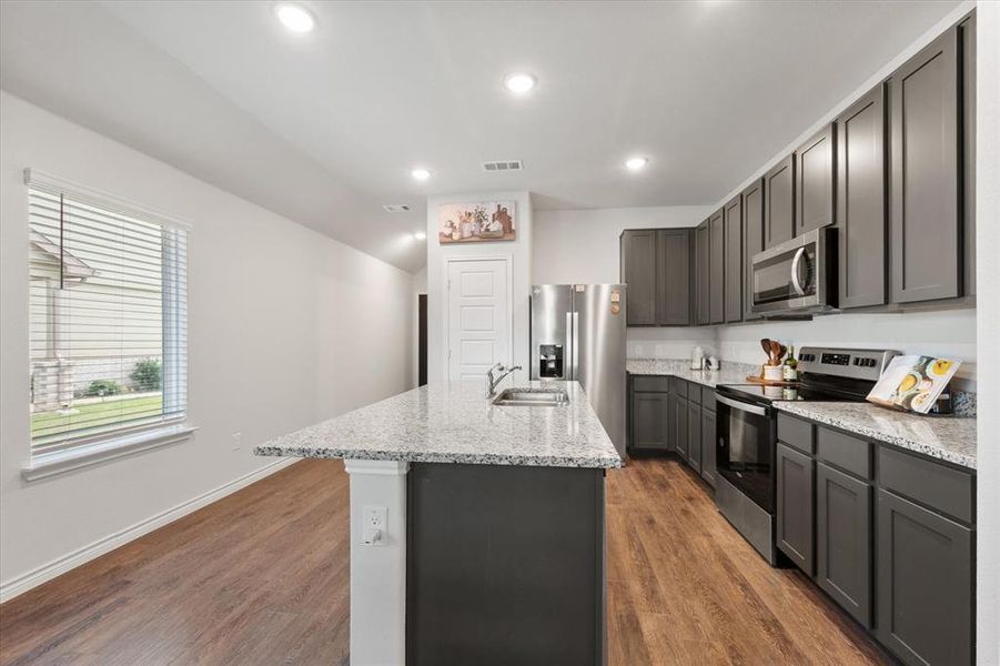 Furnished interior view inside a new home in Deer Creek, Fort Worth (Image 9).