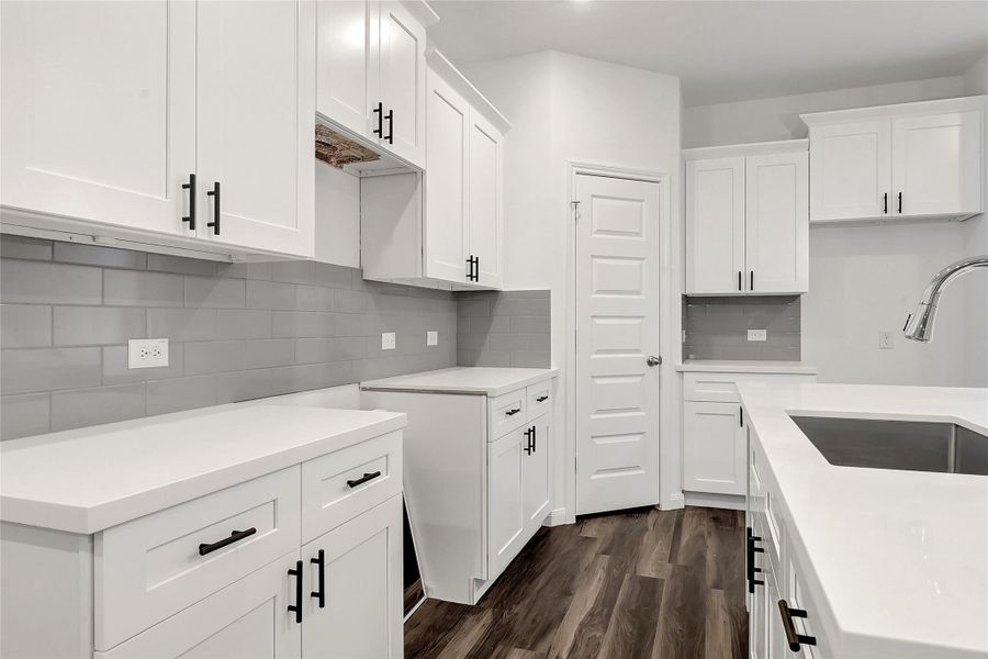 Furnished interior view inside a new home in Aldine Pines, Houston (Image 8).