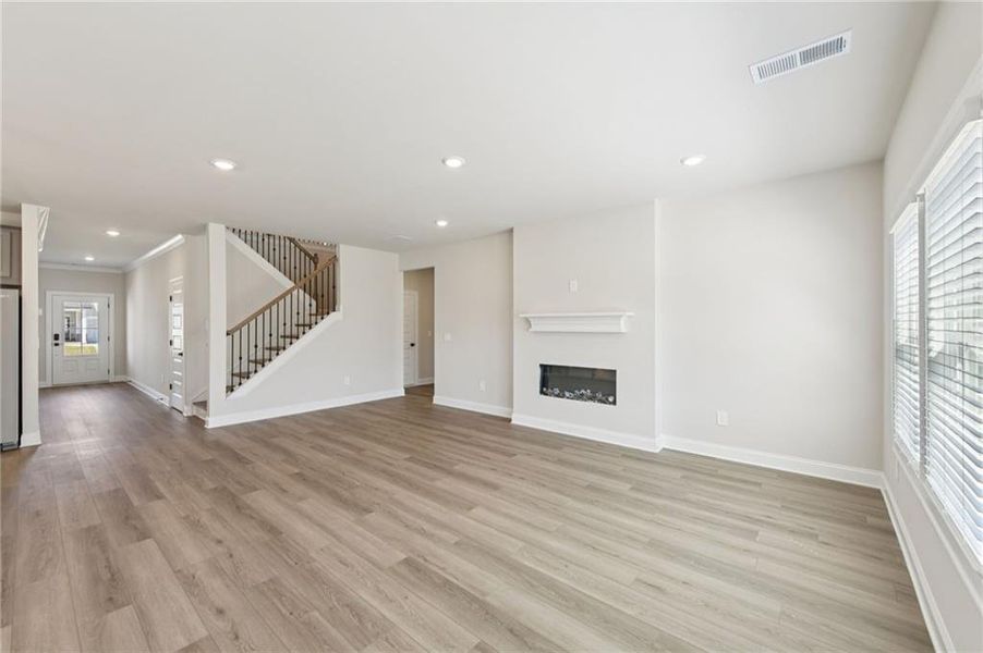 Spacious, unfurnished interior of a new home in Vines at Mill Creek - Estate Series, Braselton (Image 36).