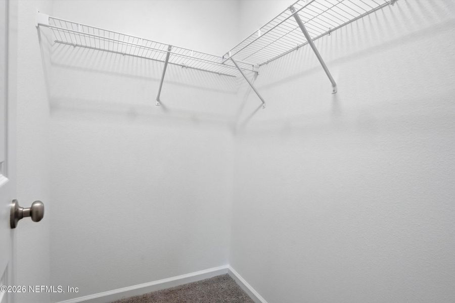 Spacious, unfurnished interior of a new home in , Jacksonville (Image 26).