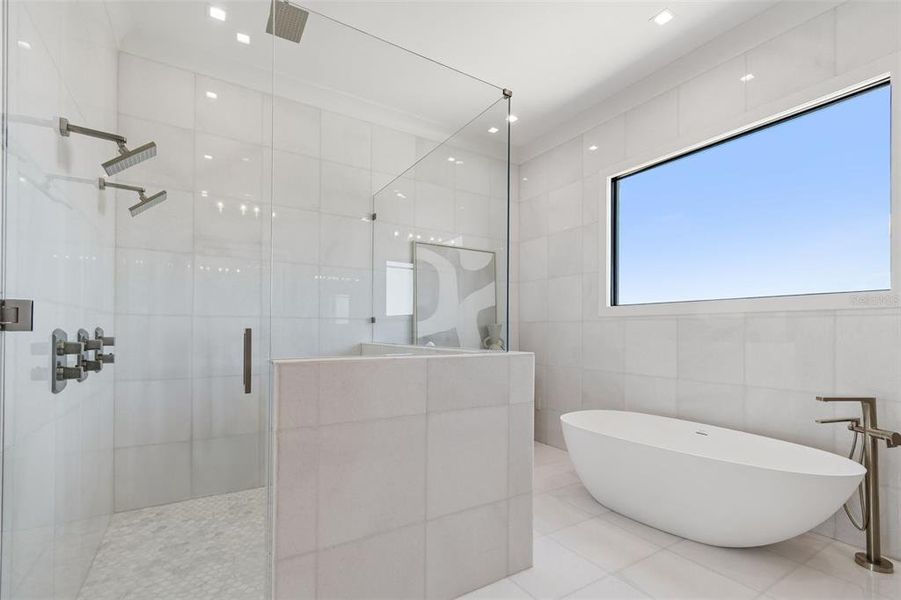 Furnished interior view inside a new home in , Belleair Beach (Image 49).