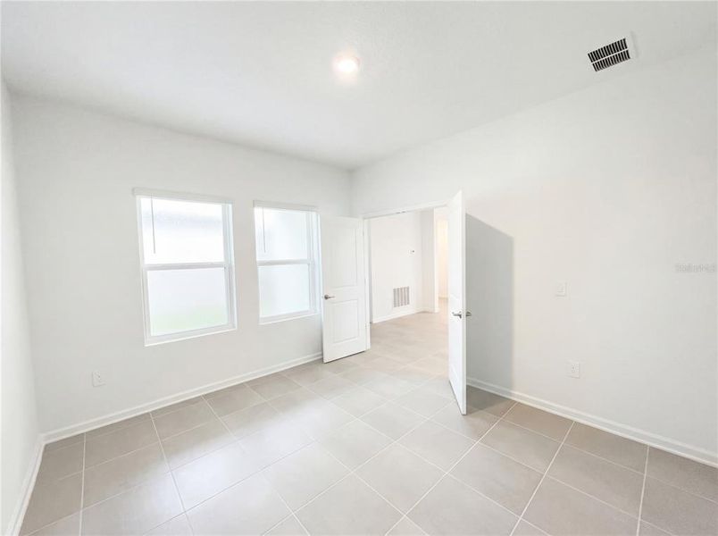 Spacious, unfurnished interior of a new home in Rivington, Debary (Image 14).