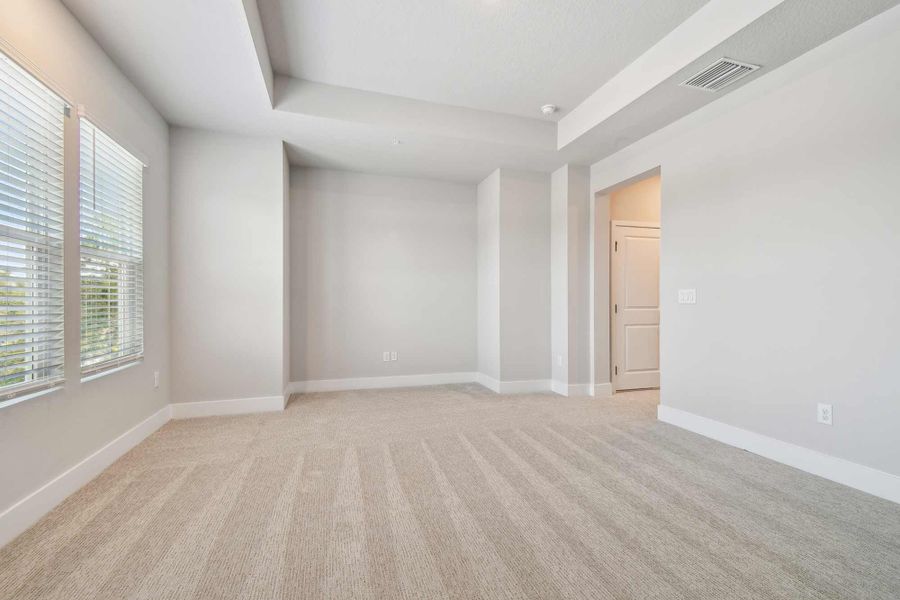 Representative unfurnished interior of a home built from the The Jana by David Weekley Homes in Apex at Seminole Heights, Tampa (Image 4).