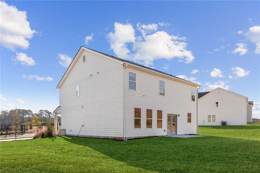 Exterior details and patio area of a home in Paces Estates, Lithia Springs (Image 3).