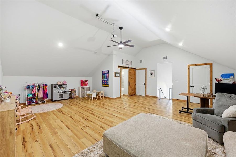 Furnished interior view inside a new home in , Lipan (Image 20).