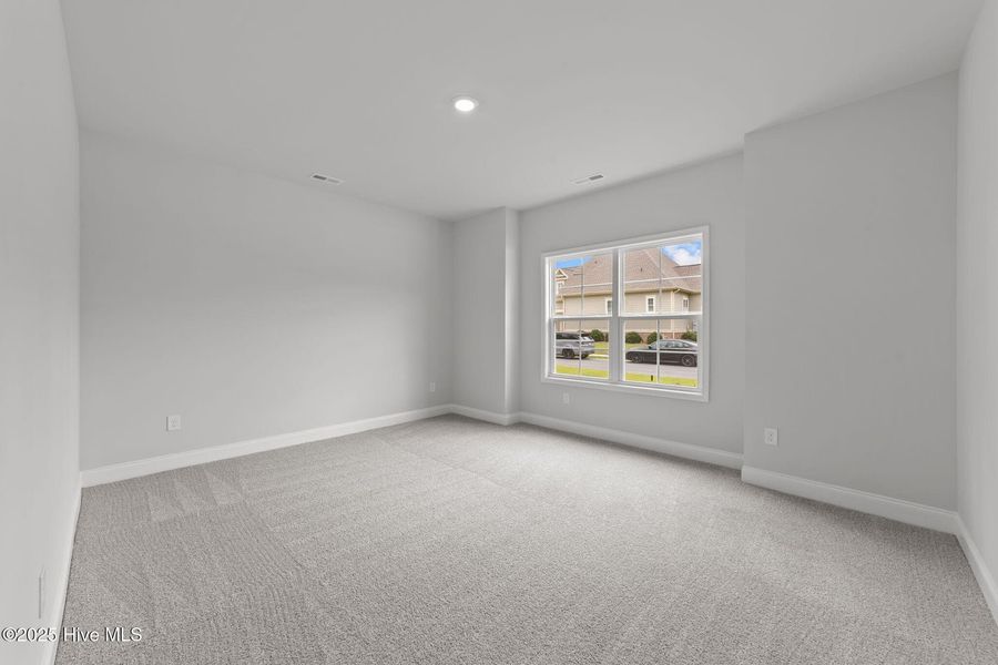 Spacious, unfurnished interior of a new home in Rutledge, Shallotte (Image 14).