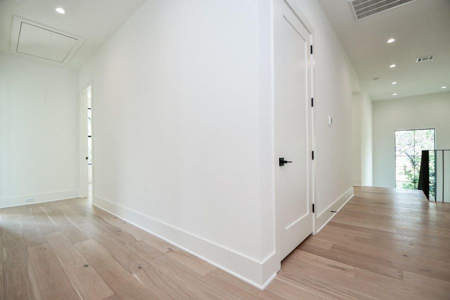 Spacious, unfurnished interior of a new home in , Houston (Image 17). Spacious, unfurnished interior of a new home in , Houston (Image 17).