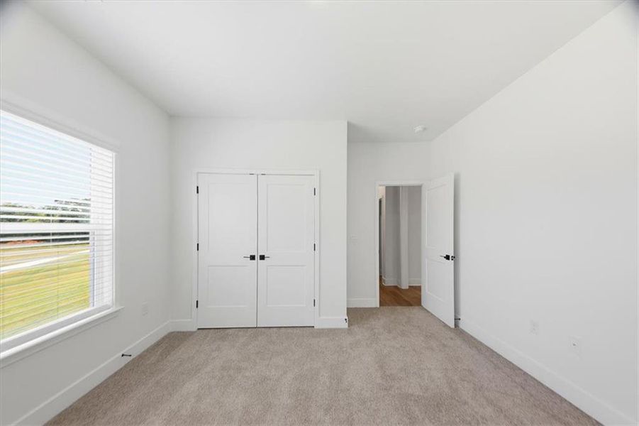 Spacious, unfurnished interior of a new home in Tuscany Hills, Douglasville (Image 17). Spacious, unfurnished interior of a new home in Tuscany Hills, Douglasville (Image 17).