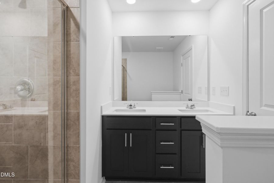 SUN_ElmGrove_Pic_Jackson_QMI_22_Owners_B