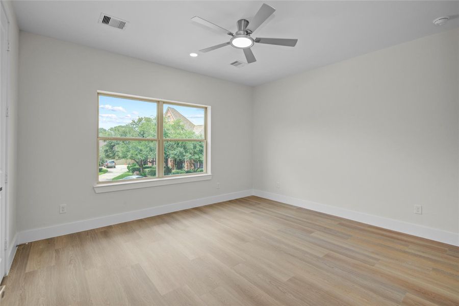 Spacious, unfurnished interior of a new home in , Spring (Image 33).