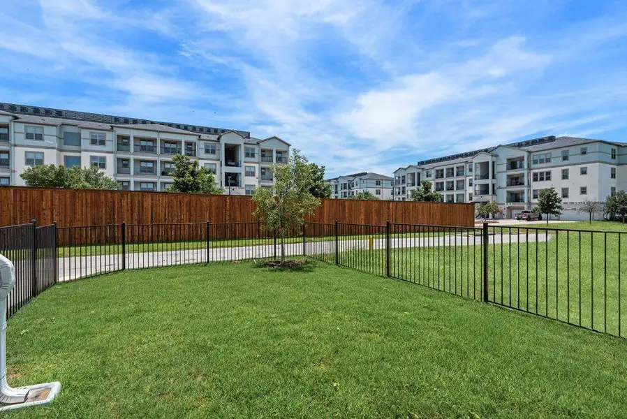 Exterior details and patio area of a home in Bayside, Rowlett (Image 25). Exterior details and patio area of a home in Bayside, Rowlett (Image 25).