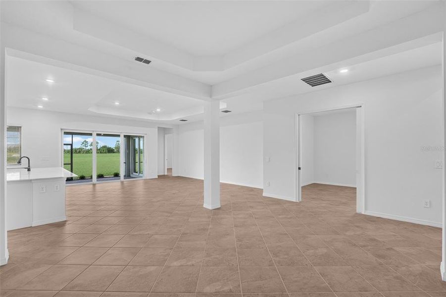 Spacious, unfurnished interior of a new home in Wellen Park Golf & Country Club, Venice (Image 13).